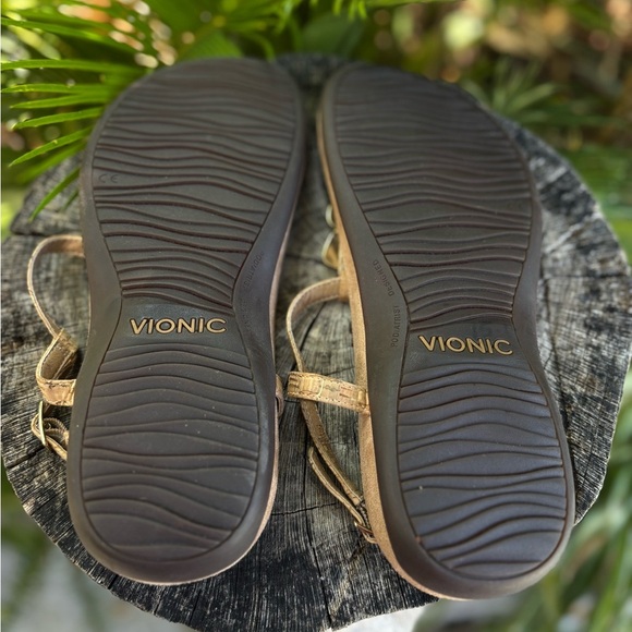Vionic Women’s Miami Cork T-Strap Sandals | Size 9 - Picture 7 of 9